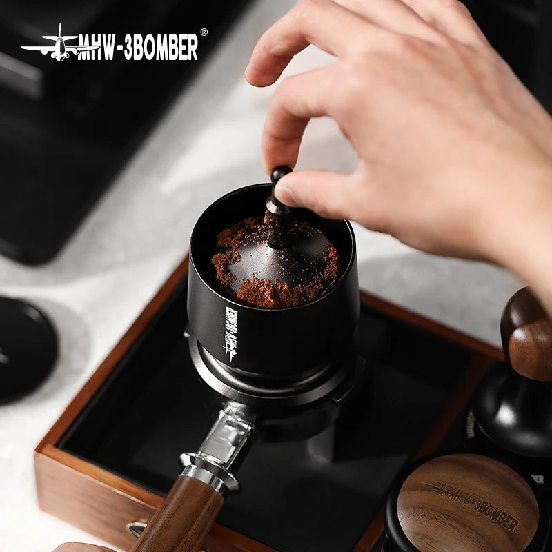 MHW-3BOMBER PrecisionDose Pro: Embudo y mezclador de dosificación de espresso para baristas caseros